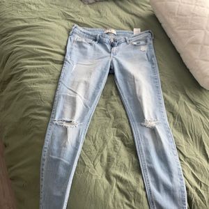 Hollister ripped skinny jeans